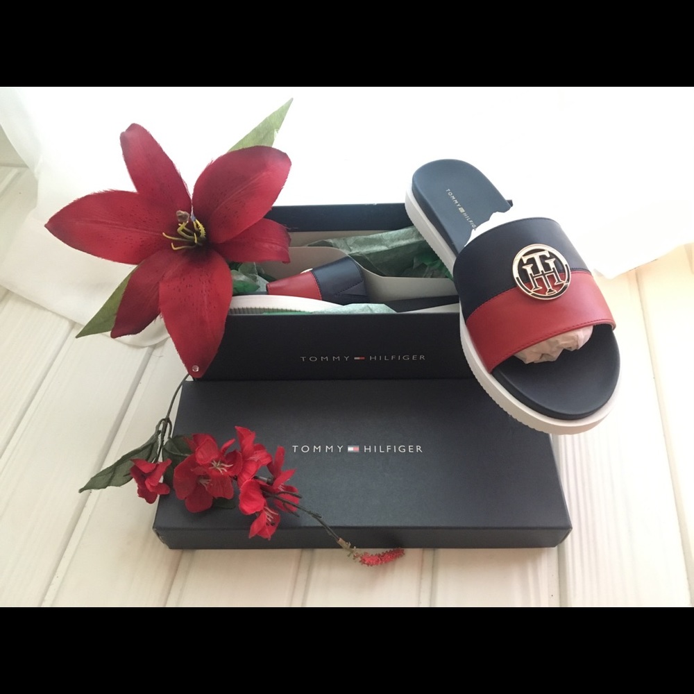 New Women Tommy Hilfiger blue & red SOULI Slides.